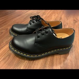 Black Lamper Doc Martens